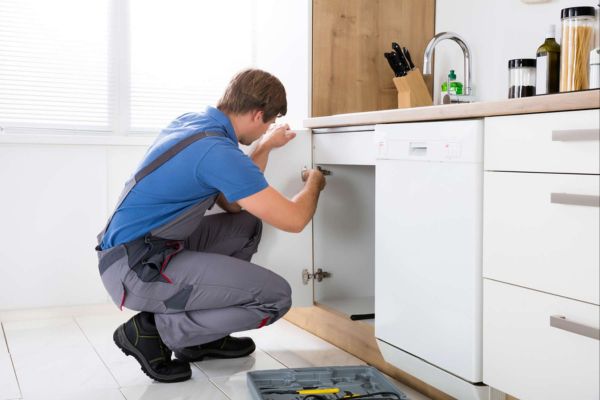 Does Homeowners insurance cover water damaged cabinets?